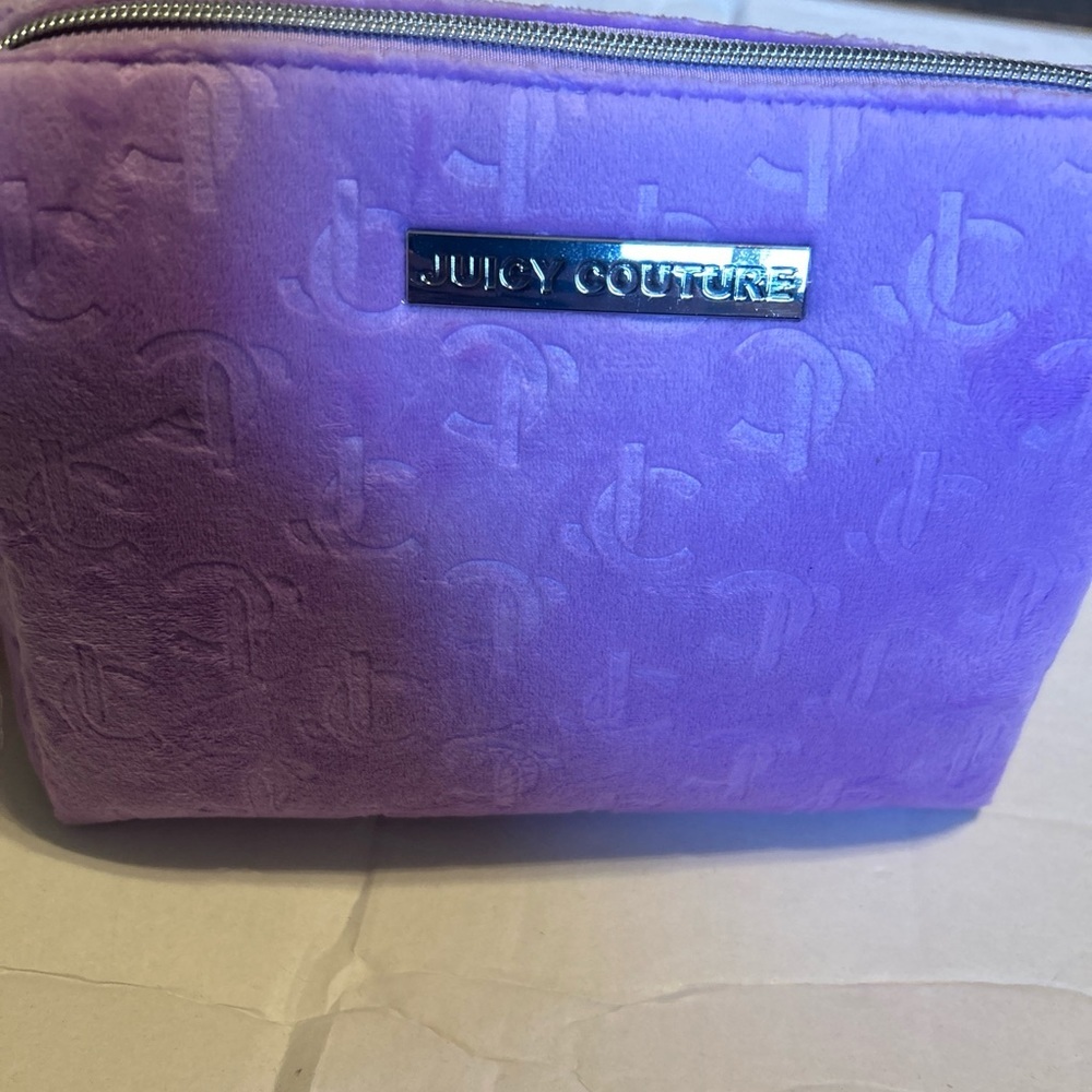 JUICY COUTURE Rhinestone Logo Cosmetic Travel Makeup Bag Pouch Lilac Purple NWT